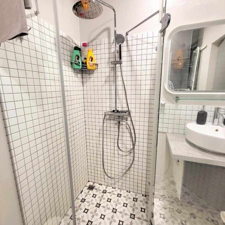 Happy Inn Laime Studio, Self Check-In-24-7, A-C, Parking-In-The-Underground-Garage Wilno Zewnętrze zdjęcie